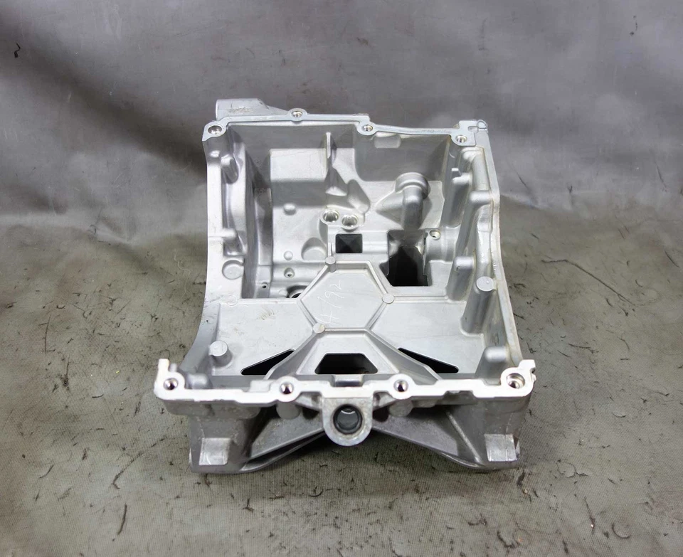 2014-2017 BMW i01 i3 Rex Range Extender Gas Engine Lower Engine Block Crankcase - Image 2 of 4