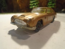 HUSKY 1/64 SCALE GOLD VINTAGE DIECAST ASTON MARTIN DB-6 5-236-1-7