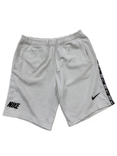 Pantaloncini bianchi Nike da uomo taglia L DD4496-100 con coulisse Swoosh