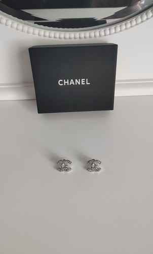 CHANEL Interlocking CC  Pearl Crystal Stud Earrings Pre-owned