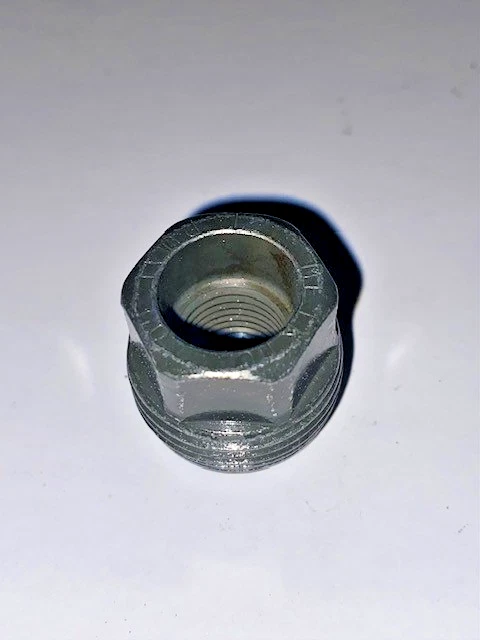 Tuerca de rueda GM 1990-2002 NUEVA, PIEZA ORIGINAL OEM, NÚMERO DE PIEZA 88891744 Foto 3 de 4