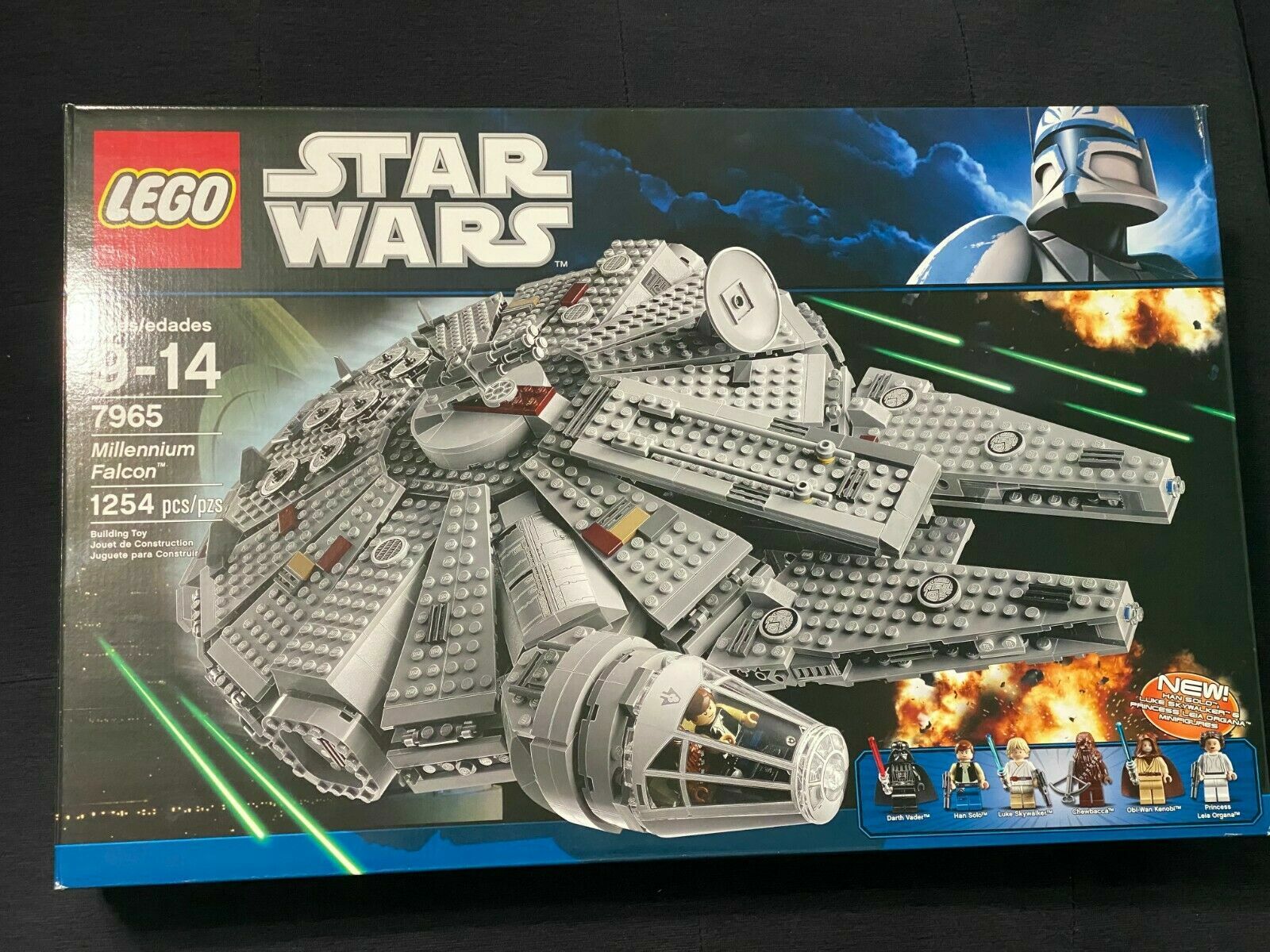 LEGO 7965 Falcon - 2011 Star Wars - New In Box - Sealed - Retired 673419145909 |