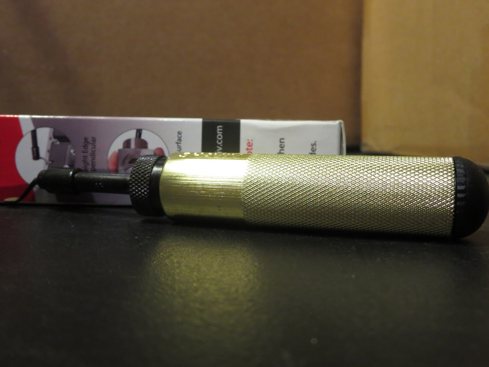 Vargus Shaviv Aluminum Handle  Tool Finishing with 2 blades new in the box