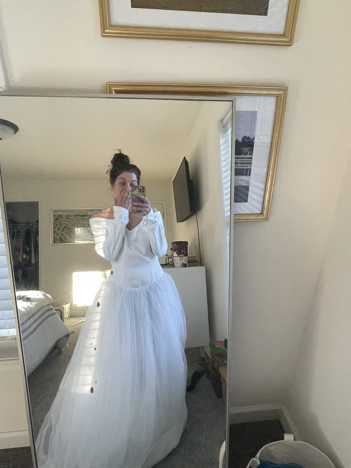 MON CHERI WEDDING DRESS/GOWN NEW WITH TAGS LACE SLEEVES NEVER WORN SIZE 12 - Image 2 of 2