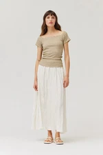 GRADE & GATHER Dry Sage Short Sleeve Stretch Top