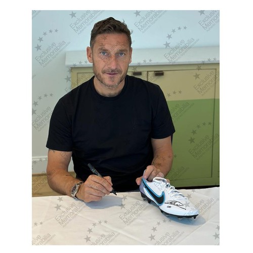 Francesco Totti Signed White Football Boot - Picture 2 of 5