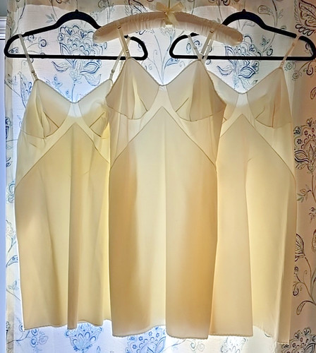 Lot of 3 Vtg Womens Full Slip Dress Negligee Sz 32 Cream Simple Elegance NO TAG