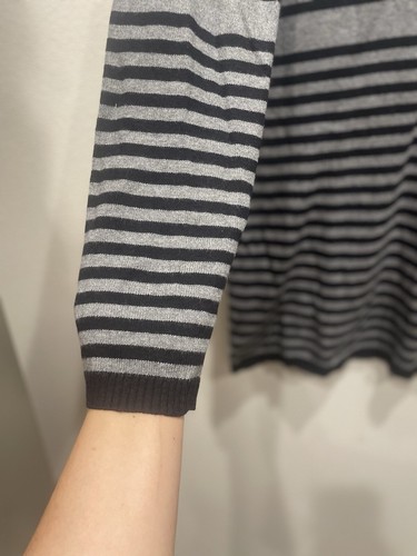 Joseph A SZ M Cozy Sweater Black Grey Striped 3/4 Sleeves Jumper V-neck Soft Lux - Picture 3 of 9