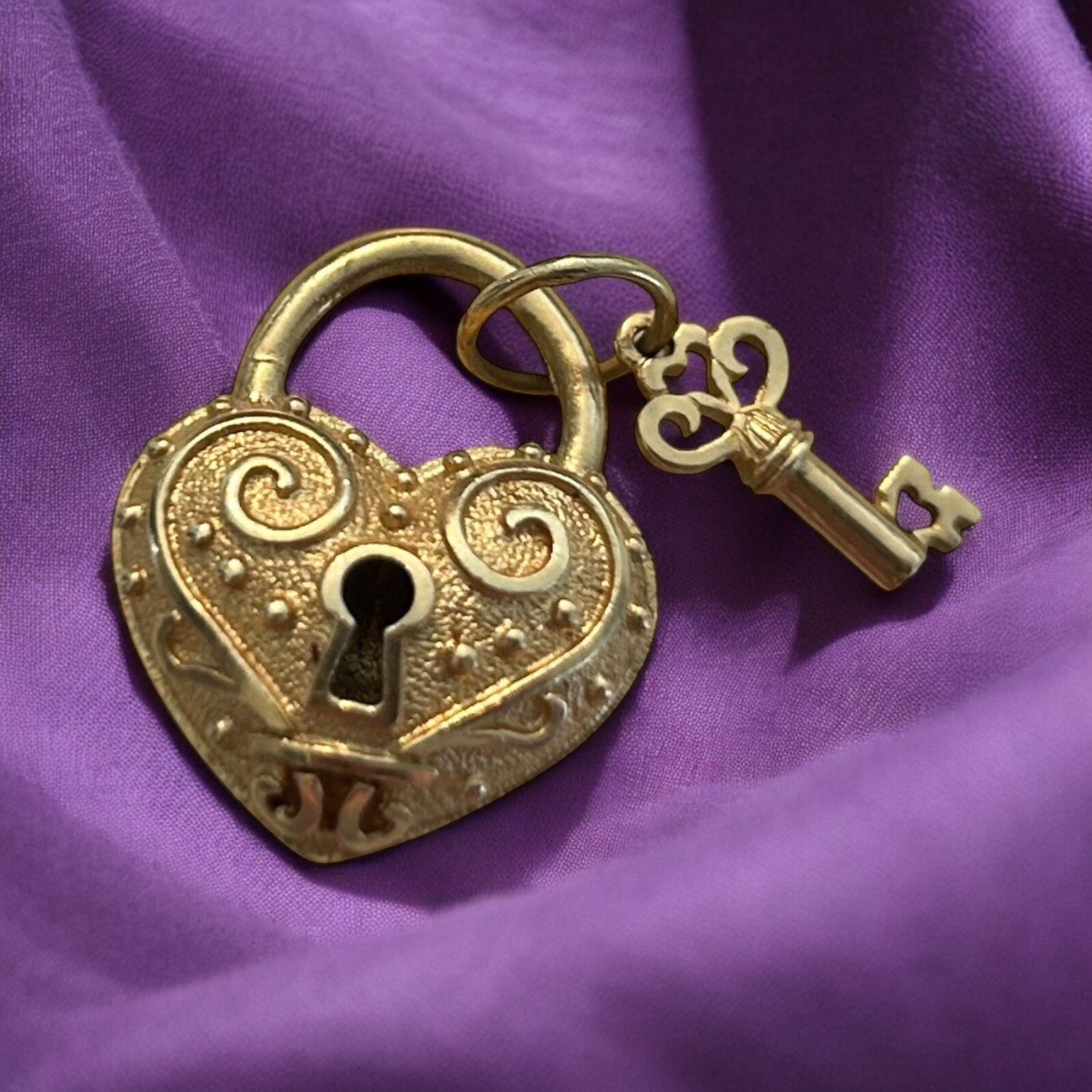 14K Yellow Gold Heart Locket & Key Charm Pendant AE Arts Elegance 8.1 G ...