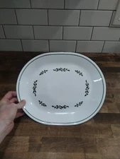 Corelle Winter HOLLY DAYS 12" Serving Platter WONDERFUL PATTERN COLOR & SHEEN