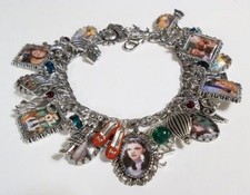 Wizard Of Oz Charm Bracelet Hand Crafted Glass Dorothy Toto Scarecrow Lion Tinma