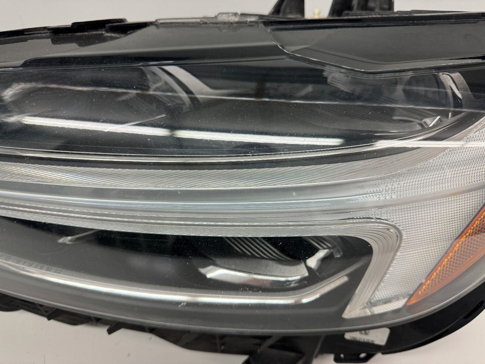 19-20 Volvo XC90 Left LED w/o Bending Headlight Assembly JB09  