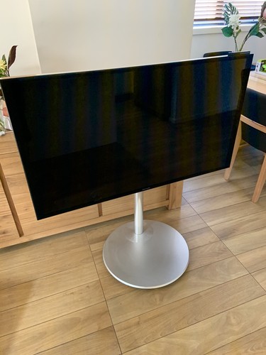 Bang & Olufsen Beovision Avant 55 Television & Floor Stand( Or Wall) - Picture 5 of 8