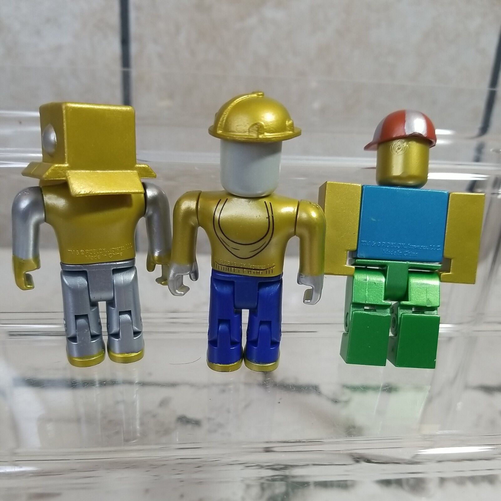 ROBLOX ICONS GOLD COLLECTORS Builderman+Mr. Robot Lot Of 3 191726405405