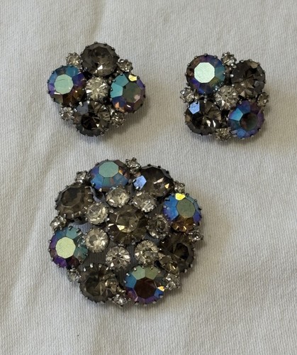 Vintage LOT of Costume Jewelry Signed WEISS Brooch / Pins, Clip On Earrings -L - Picture 18 of 23