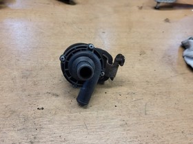 Mercedes E Class W211 S211 3.2 CDI Diesel Auxiliary Water Pump A2118350264