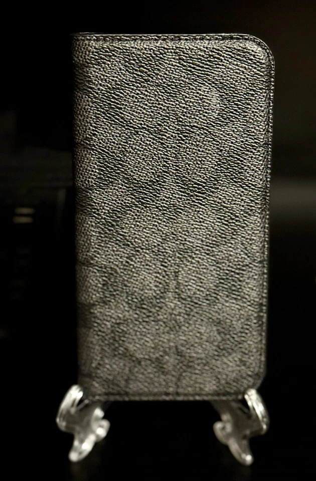 Новый тренер iPhone 16 Pro Max бумажник телефона чехол, уголь, 6,9 дюйма, открытая коробка - Изображение 2 из 4