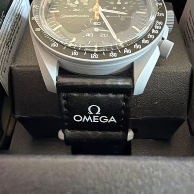 Swatch Omega Moonshine Gold Moons Watch Mission to The Moon