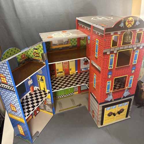 KidKraft Everyday Heroes Play Set Vintage Wooden Large Folding House 15”x19”x26”
