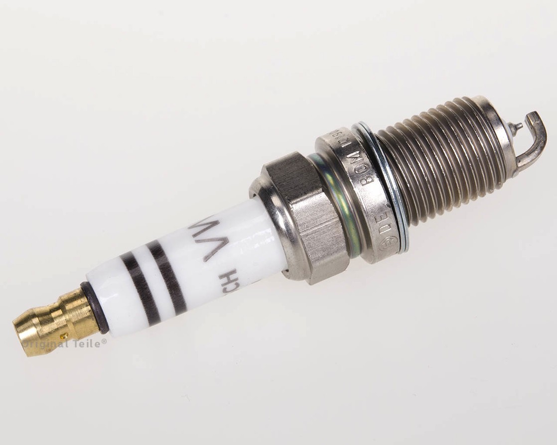 Genuine AUDI A4 Avant S4 Quattro A5 S5 Cabriolet Spark Plug 101905631G