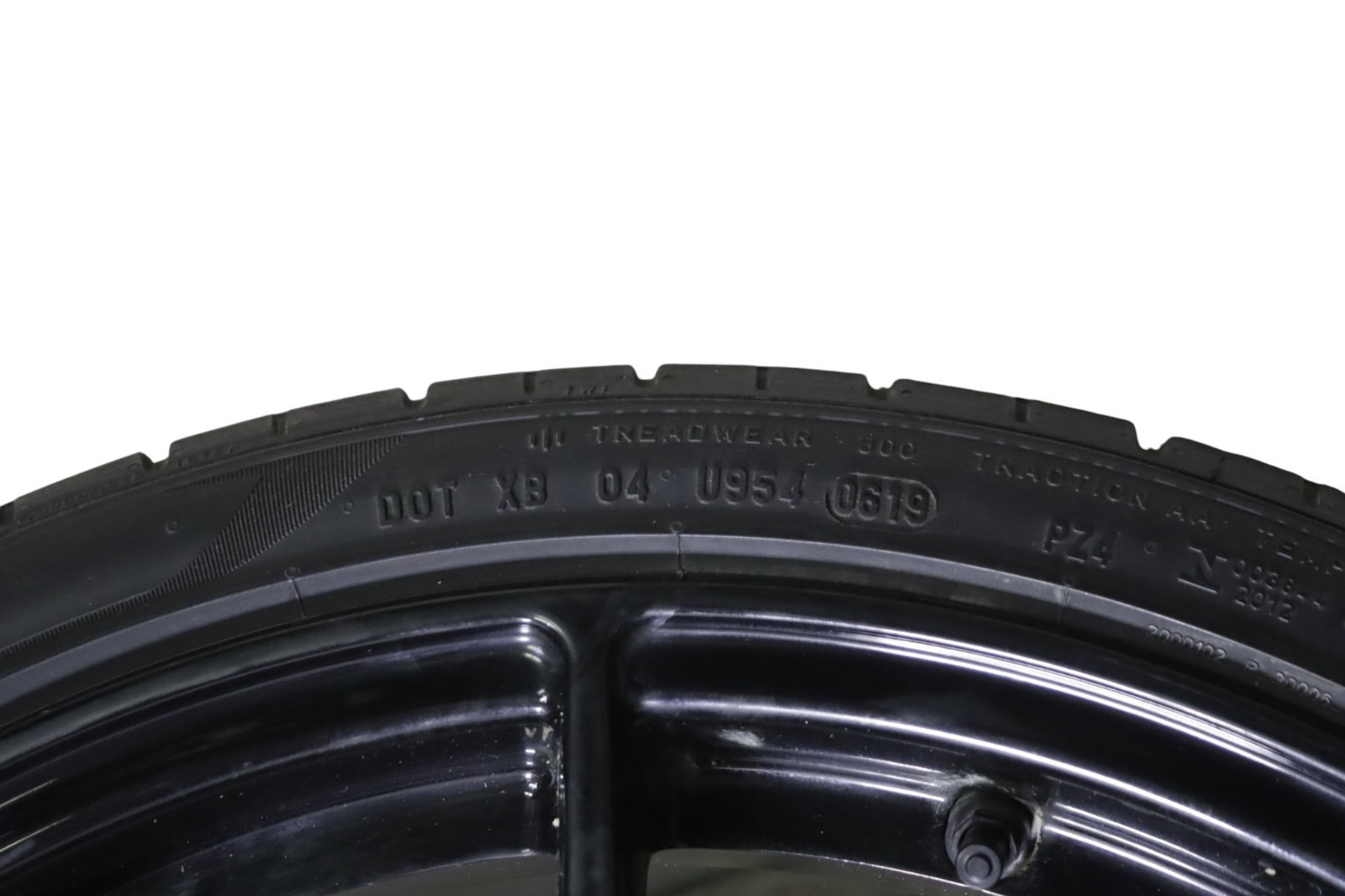 McLaren 600LT Original Front 19 inch 19 x 8 Wheel Rim & Tire 2019 2020 OEM