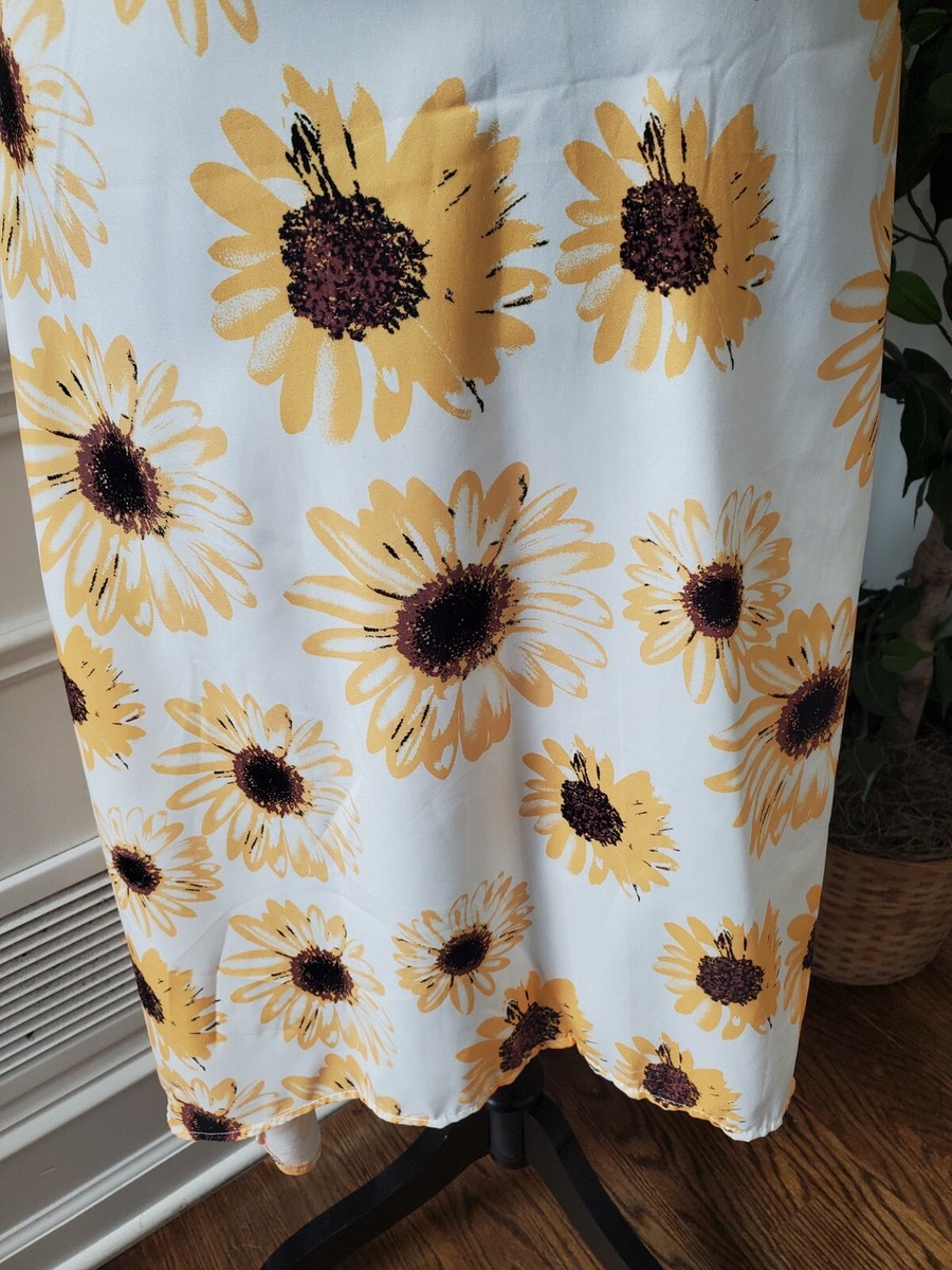 SHEIN Sunflower White Floral Polyester V-Neck Sleeveless Low