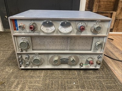 Marconi TF2002 MF/HF AM Signalgenerator 