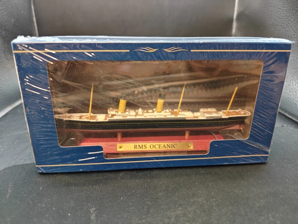 Atlas Editions scale model RMS Oceanic Boxed display Model sealed & Cert (275) - Image 2 of 4