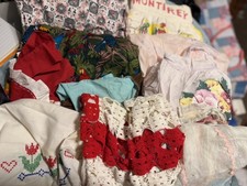 10 Vintage Beautiful Kitchen Aprons