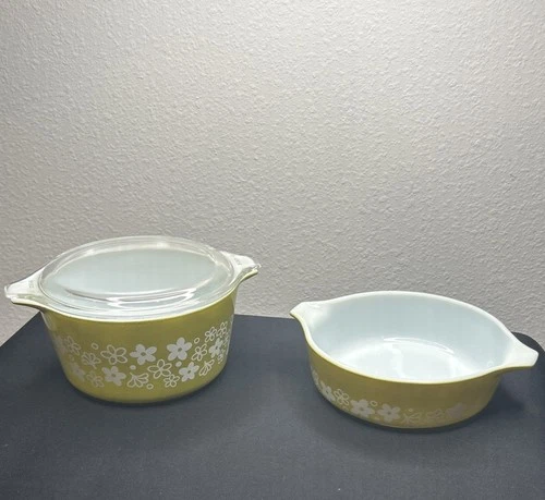 Vintage Pyrex Spring Blossom Green 2 Dishes (1 pt &1 qt) Vintage Pyrex 1 Lid