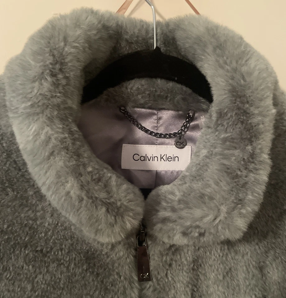 Abrigo Calvin Klein para mujer talla M suave de piel sintética largo medio en gris nuevo sin etiquetas Foto 2 de 4