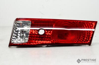 2000-2001 TOYOTA CAMRY RIGHT/PASSENGER TAIL LAMP LID MNTD OEM