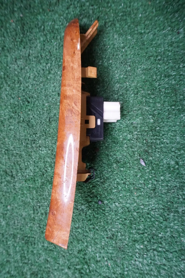 2002 2003 2004 INFINITI I35 INTERRUPTOR DE JANELA TRASEIRA ESQUERDA FABRICANTE DE EQUIPAMENTO ORIGINAL 829615Y700 - Imagem 2 de 4