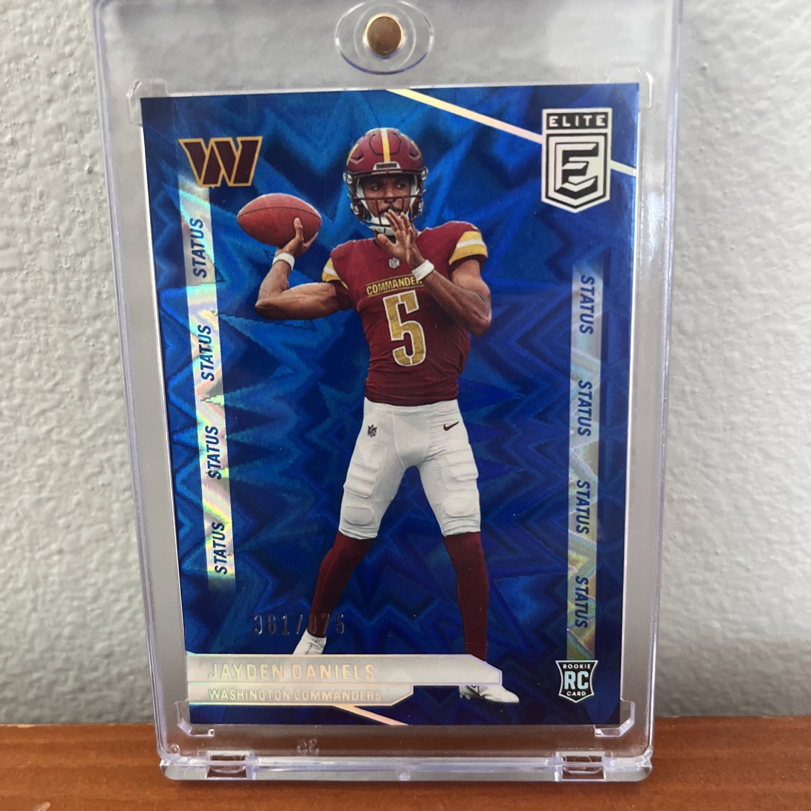 2024 Panini Donruss Elite Rookies Jayden Daniels #165 Status Explosion /875 (RC)