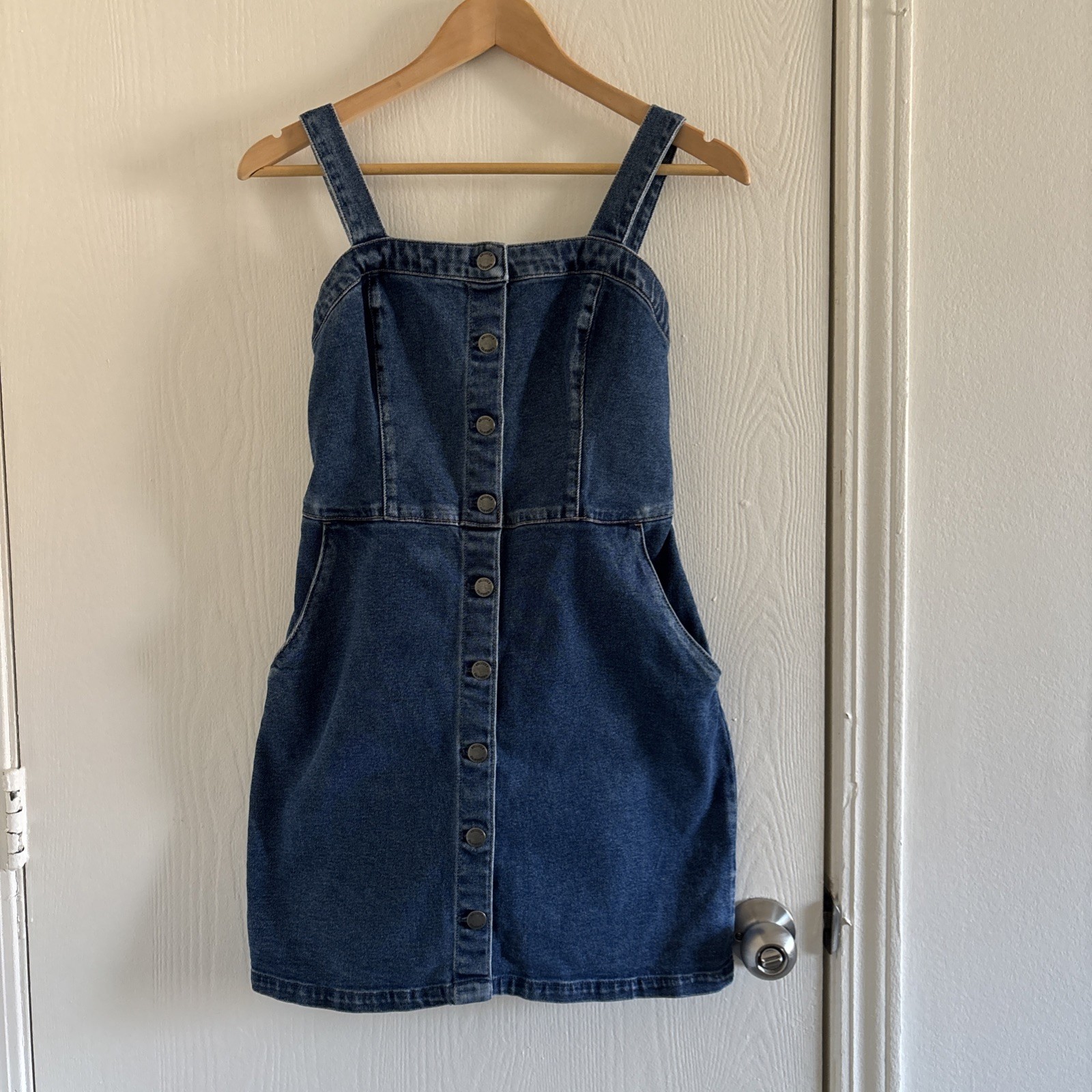 Hollister Denim Button Front Mini Dress Size Medium Blue Sleeveless Pockets