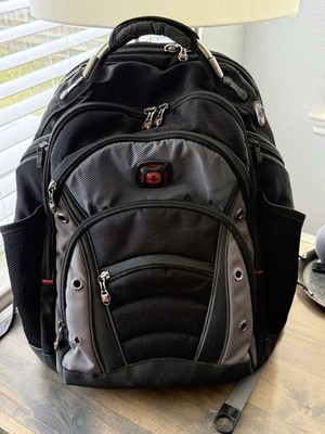 Wenger SwissGear Backpack Synergy 16 Inch Laptop Heavy Duty Ex Cond Nice