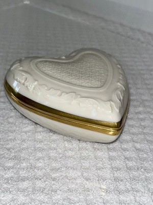 Lenox Valentine Porcelain Heart Shaped Trinket Dish with Cover 24K Gold Trim