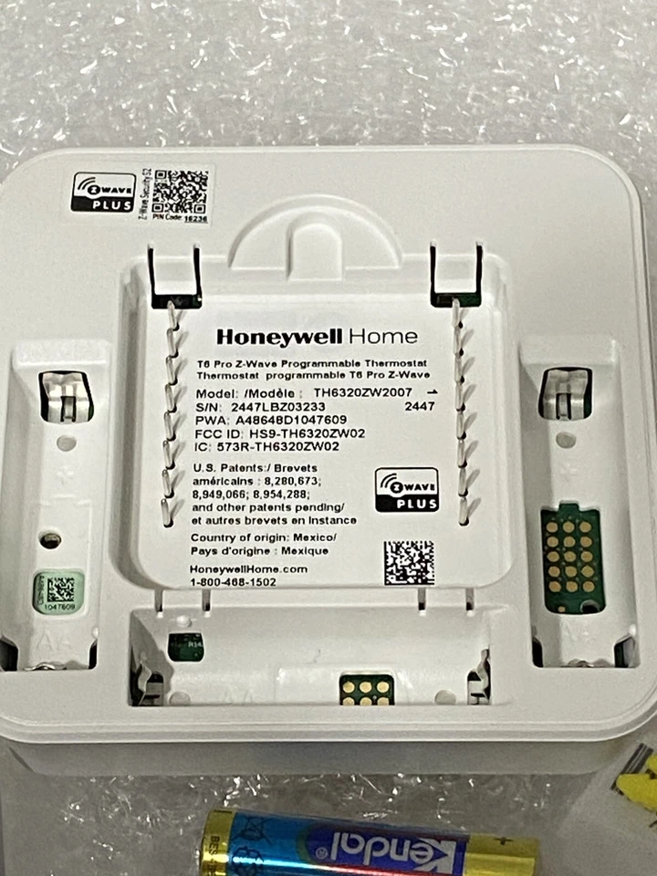 Honeywell T6 Pro Z-Wave SmartStart Programmable Thermostat (TH6320ZW2007) - Image 2 of 4