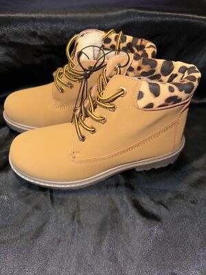 Olivia, Miller Girl Omg Leopard Try Tan Boot. New Inbox Size 4 M