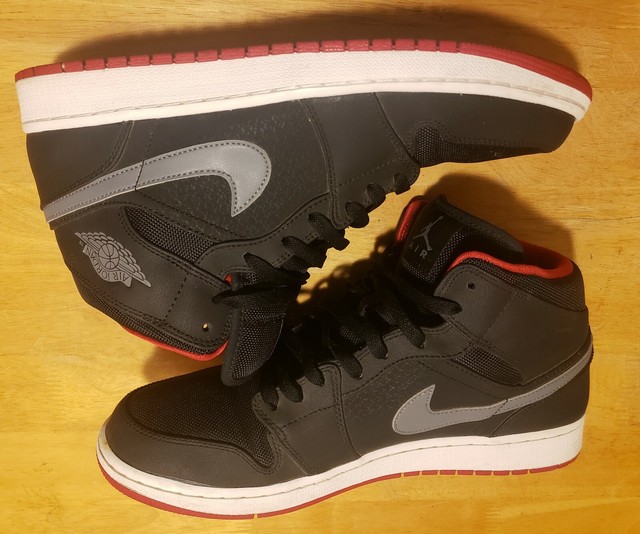 air jordan 1 mid black cool grey gym red