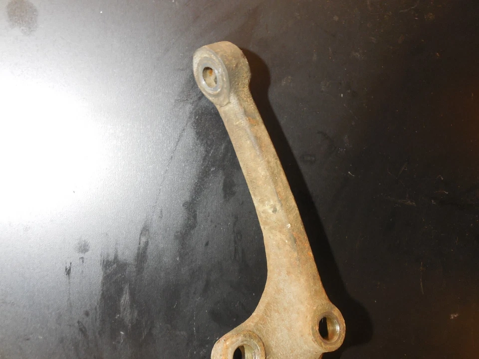 Front Right Steering Control Knuckle 1073320920 86-89 Mercedes Benz R107 560SL - Image 3 of 4