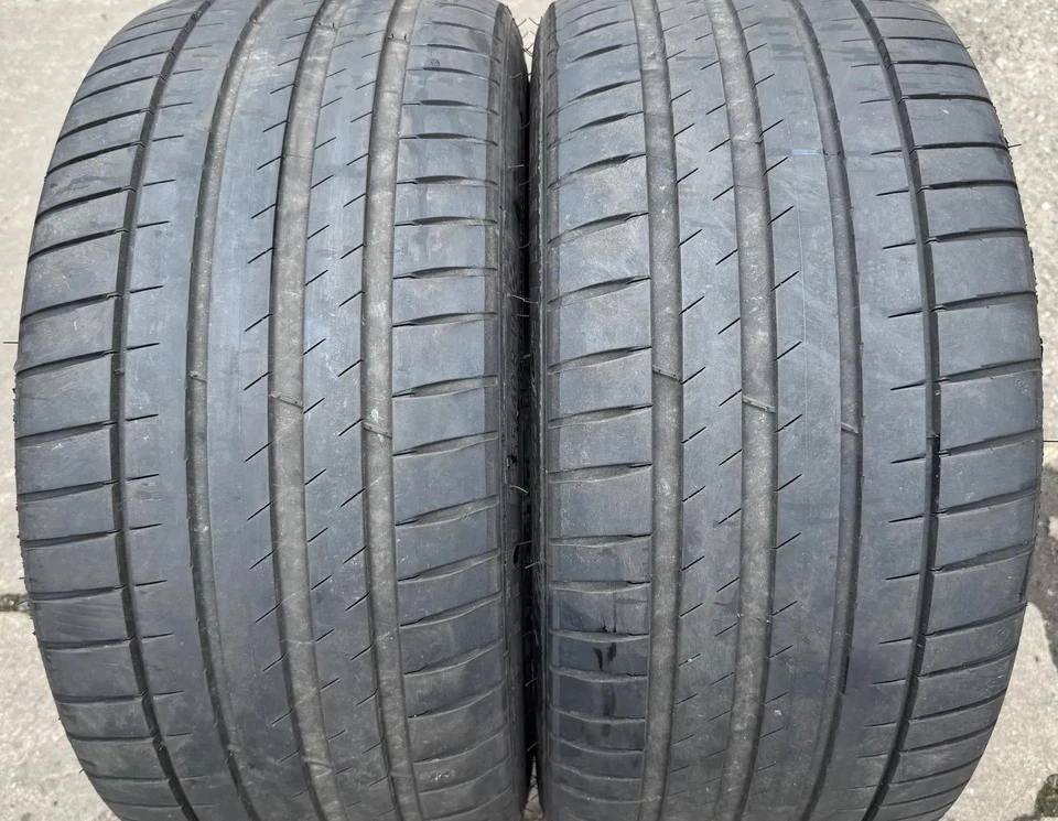 Pneus D'Été 255/40 R19 100Y XL Michelin Pilot Sport 4 * DOT23 5-5,5mm - Photo 2/3