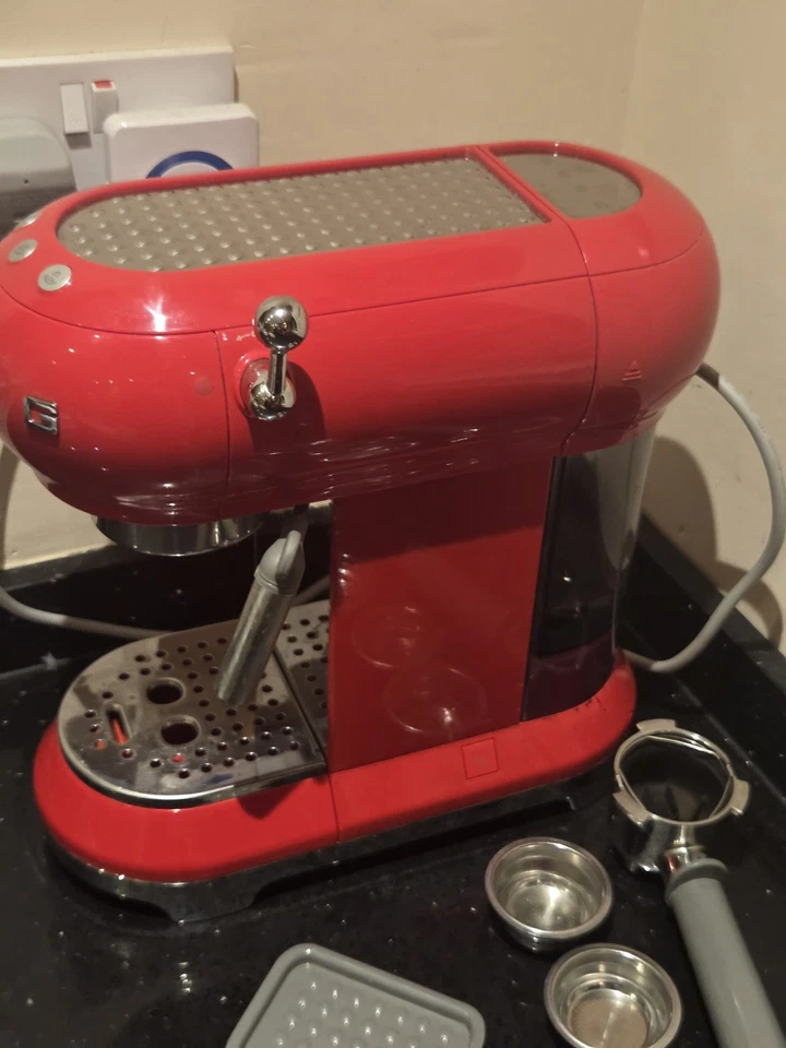 Smeg ECF01, photo 3 of 5