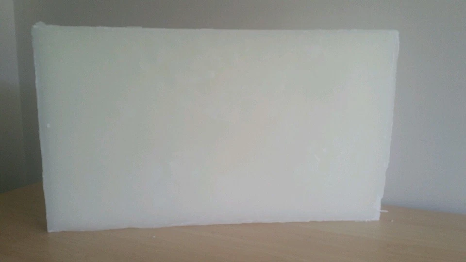 950g paraffin wax blocks for various applications- solid and white- in Australia - Image 2 of 4