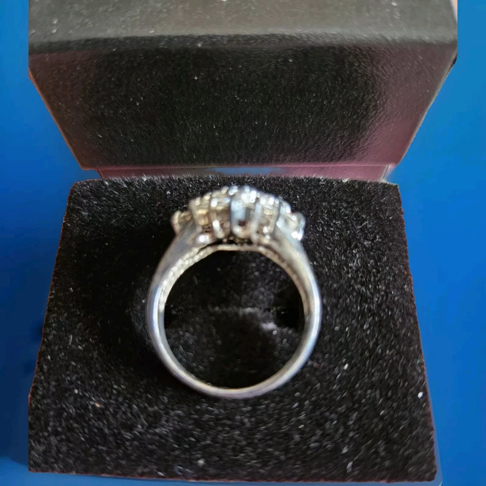 Anel Technibond várias pedras CZ prata esterlina tamanho 8 (manchado) - Imagem 2 de 3