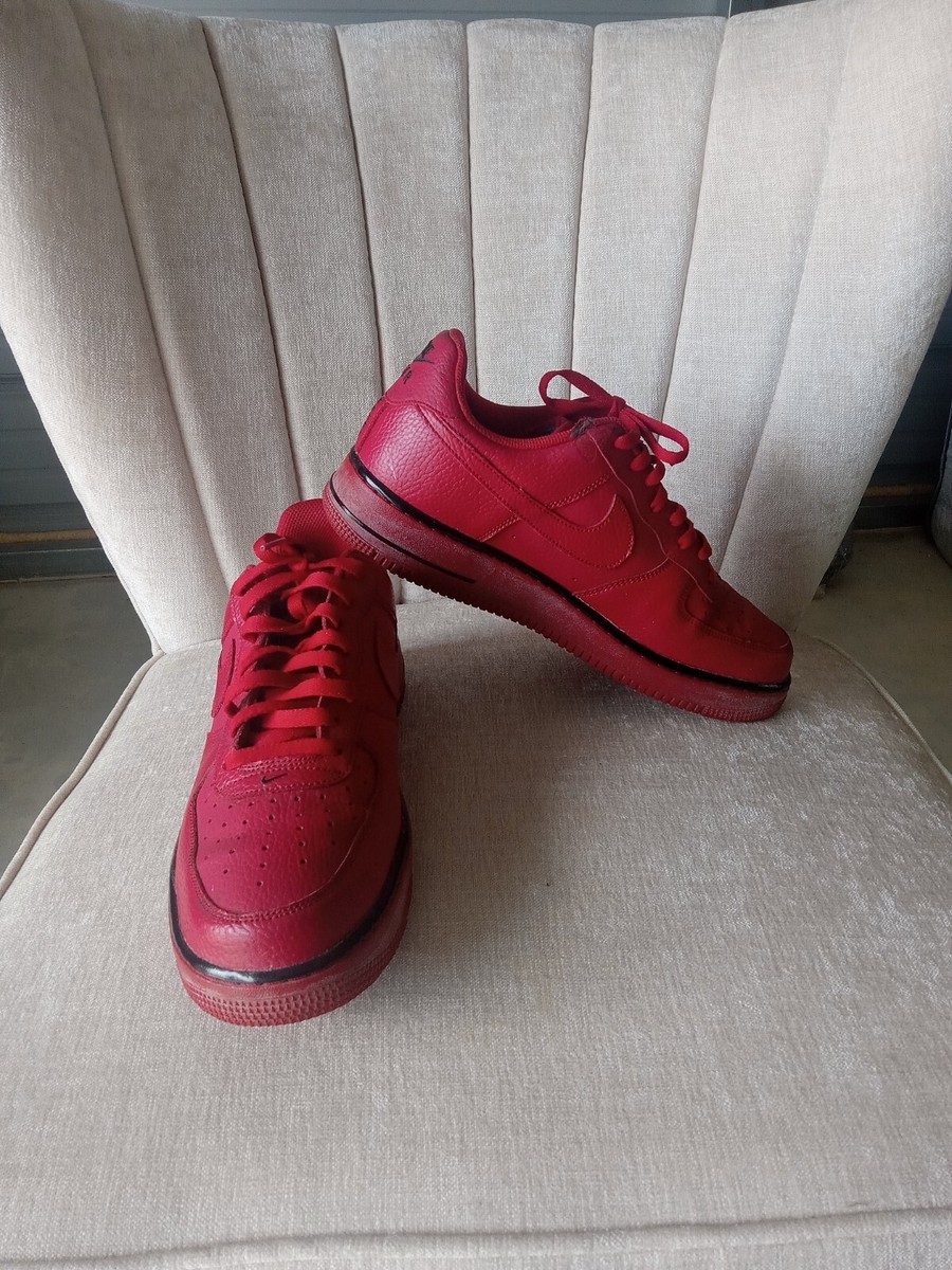 Nike Chucky Tenis Rojos De Chucky Size 11 Nike Air Force Pivot