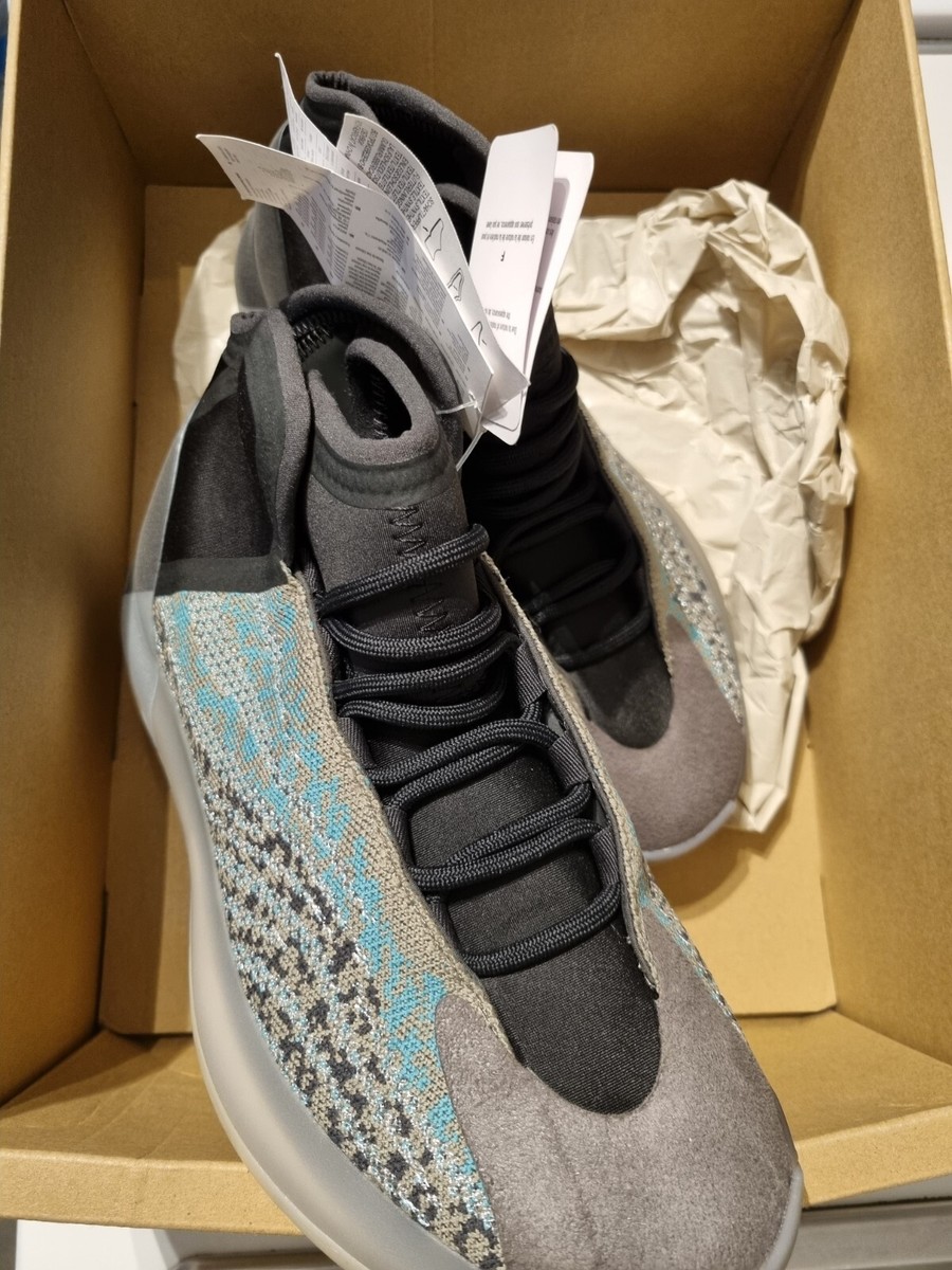 yeezy quantum teal