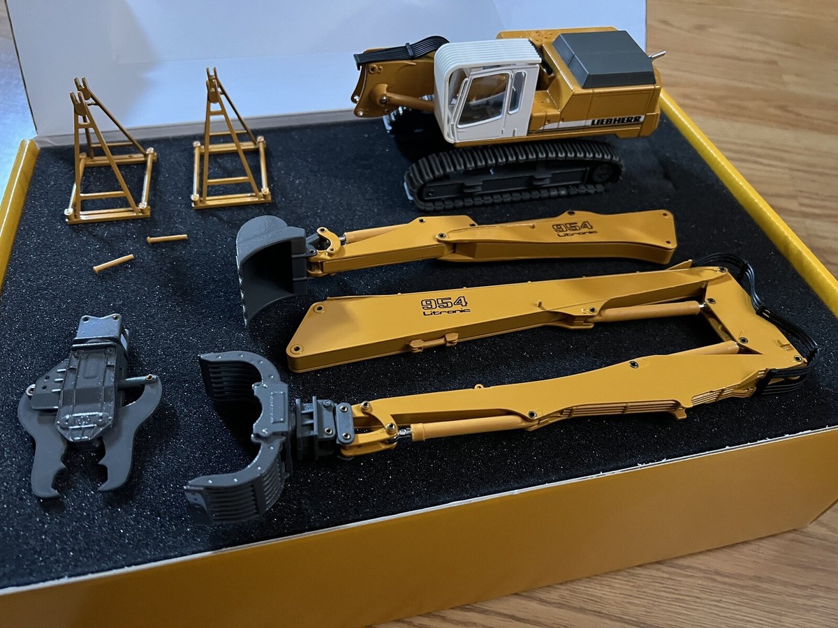 NEW 1:50 Conrad Liebherr 954 BV Demolition Excavator with quick