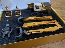 Miniature Pelleteuse Liebherr R 954 BV - Conrad - 1/50 - Neuf - Vert