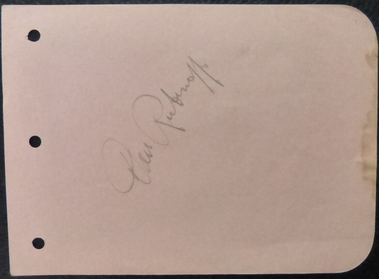 Página del álbum de David Rubinoff firmado, en tinta marrón en la...